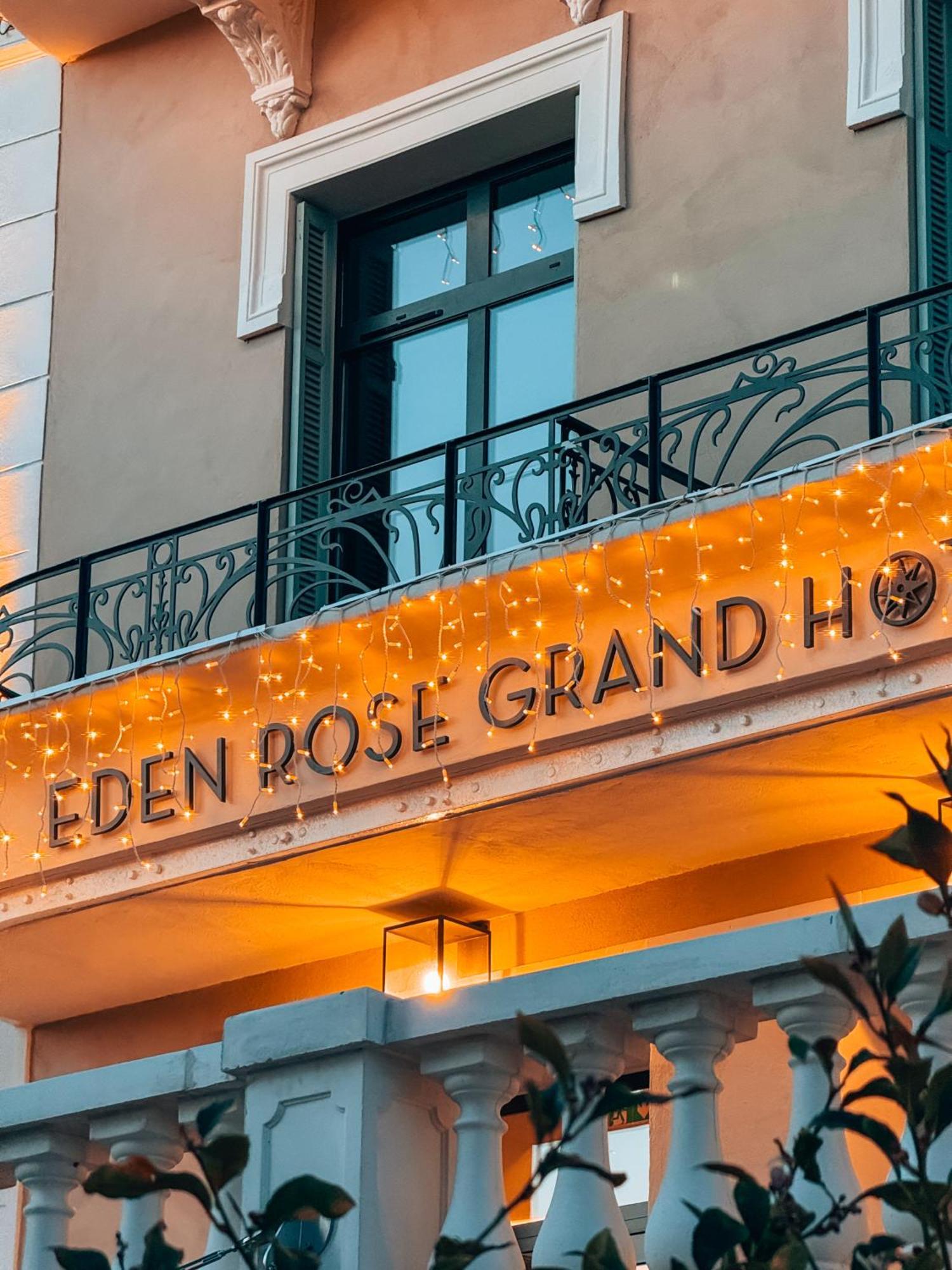 Eden Rose Grand Bw Premier Collection