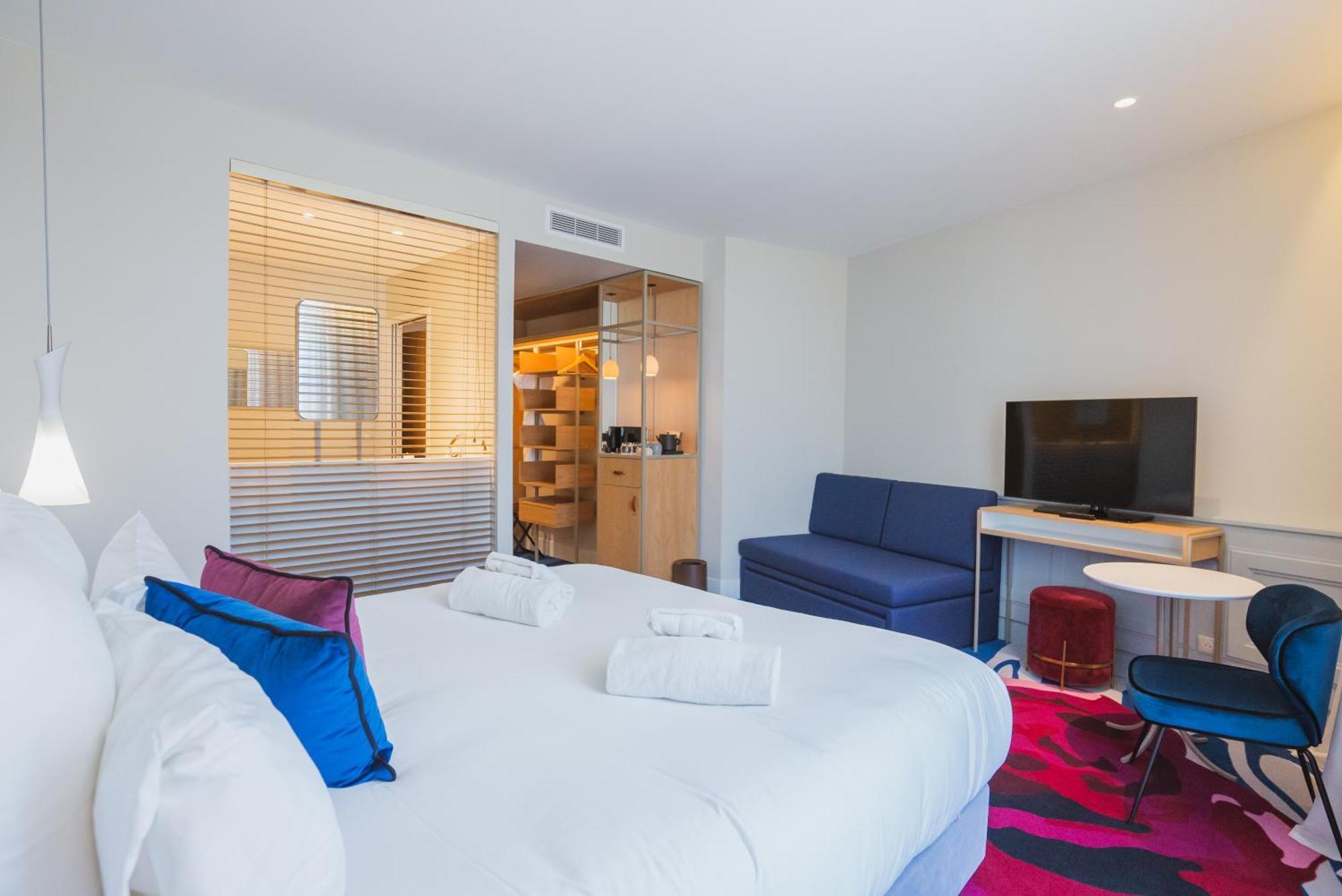 Eden Rose Grand Bw Premier Collection Hotel 4*