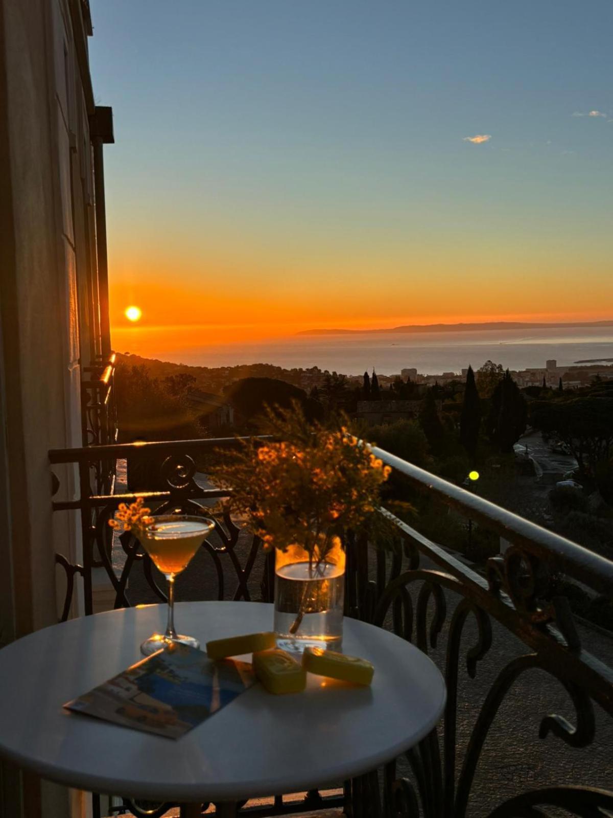 Eden Rose Grand Bw Premier Collection Hotel 4*